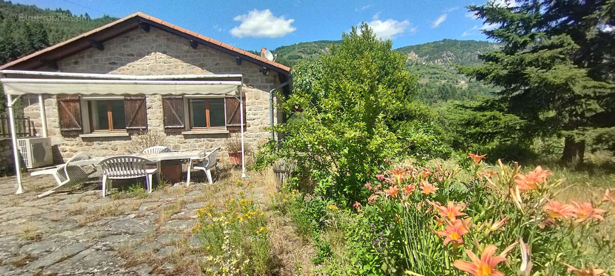 Maison à SAINT-MARTIN-DE-VALAMAS