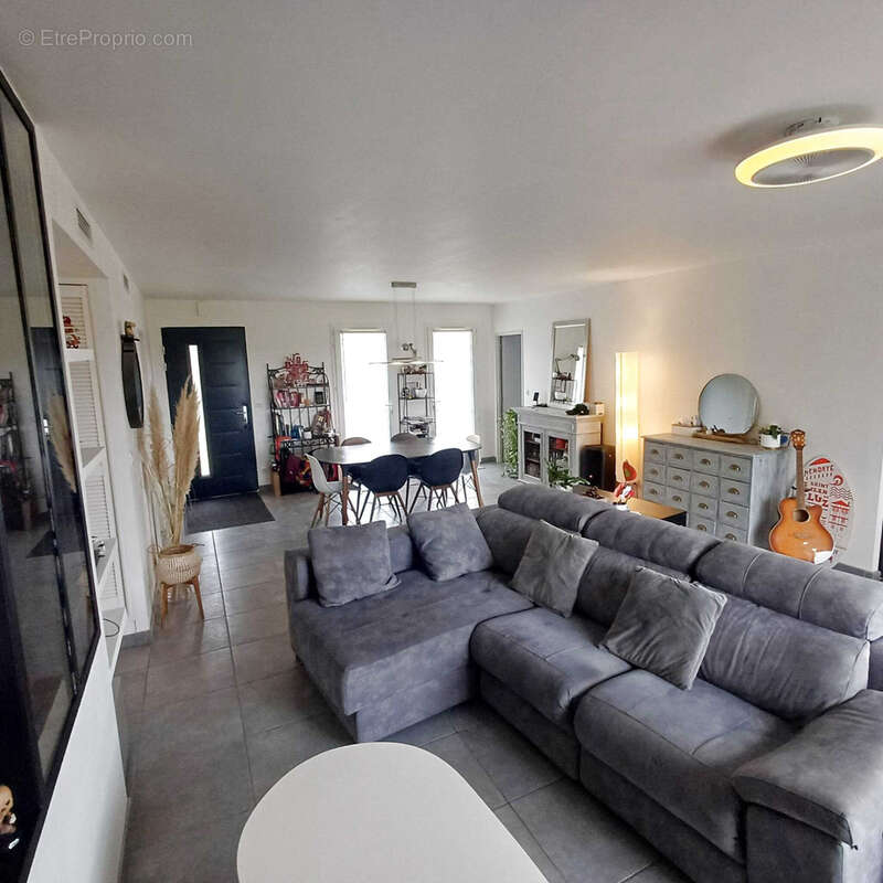 Maison à LAGARDIOLLE