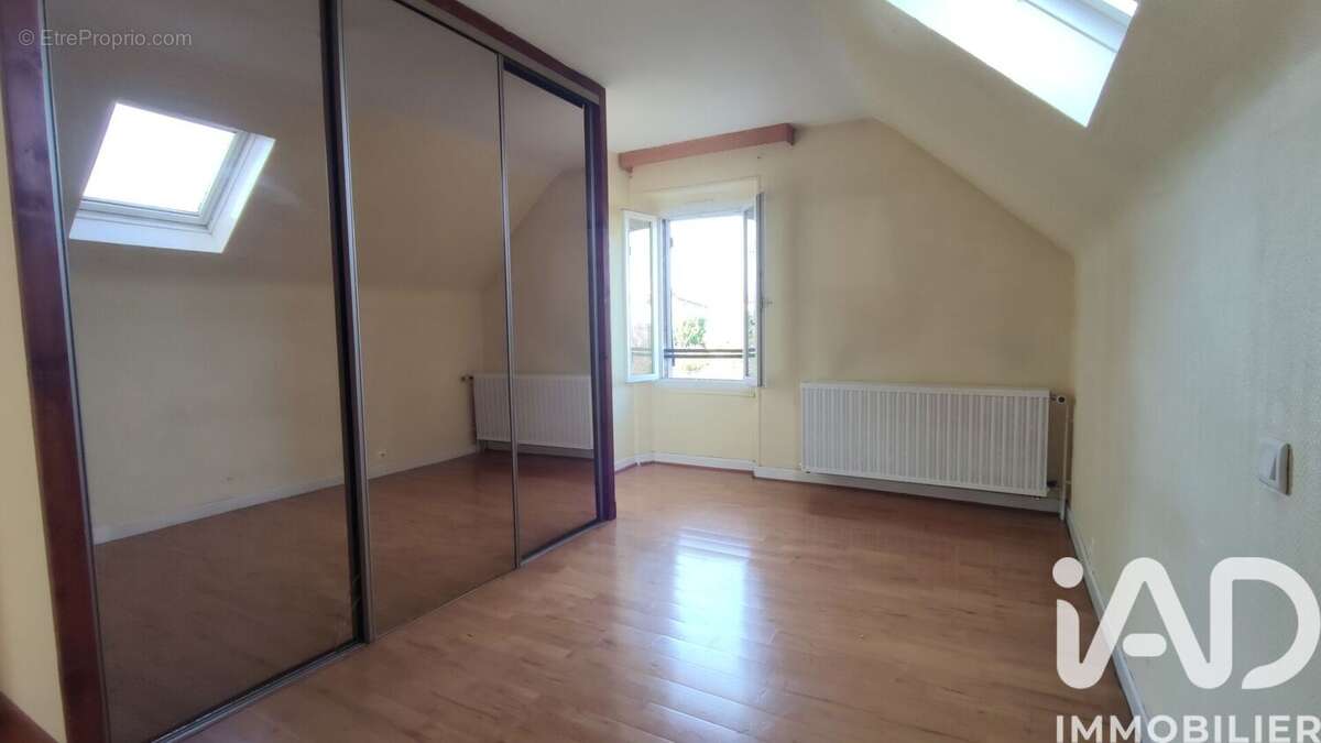 Photo 7 - Maison à LA CHAPELLE-SAINT-LUC