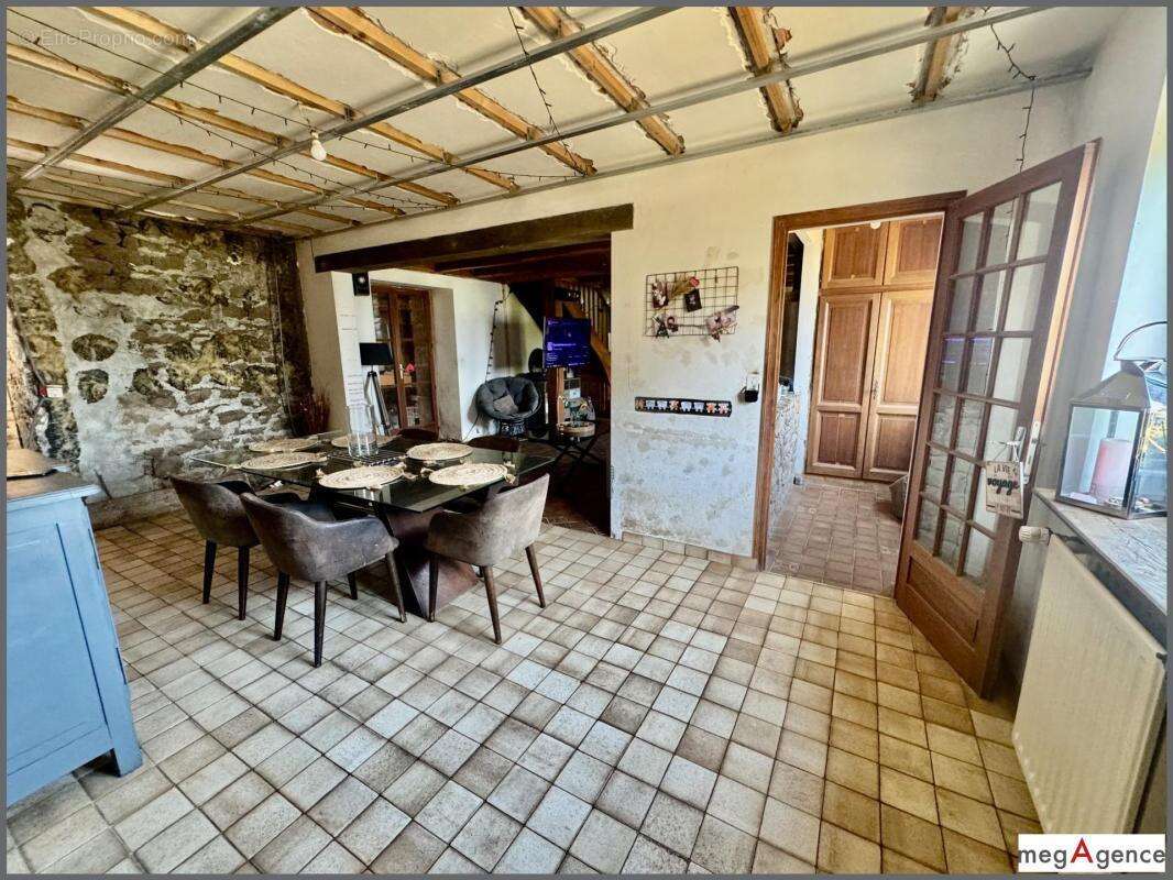 Maison à BAGUER-PICAN