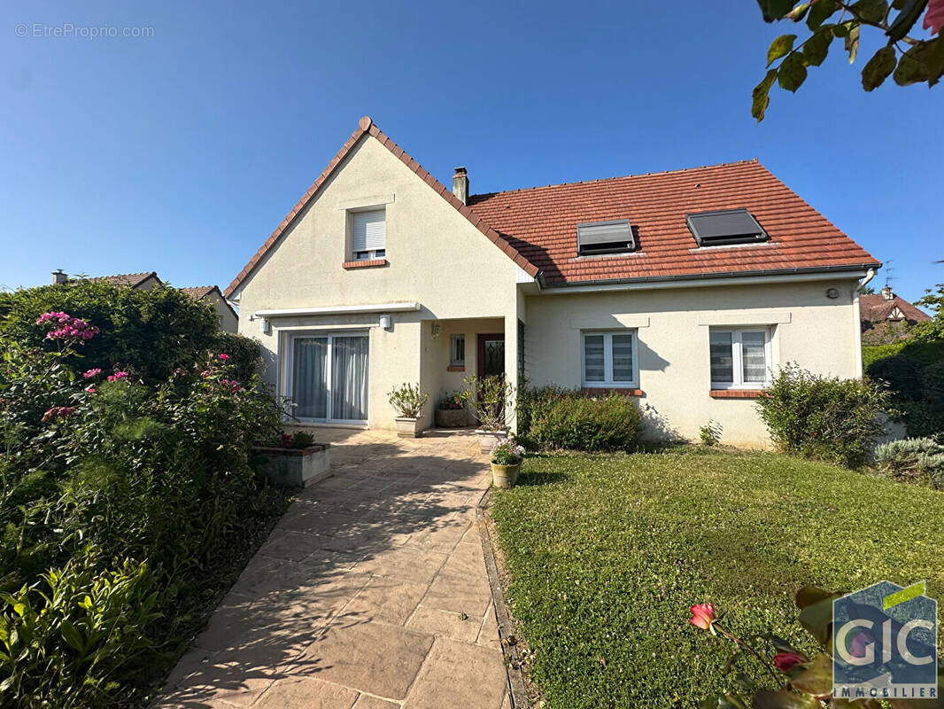 Maison à SAINT-CONTEST