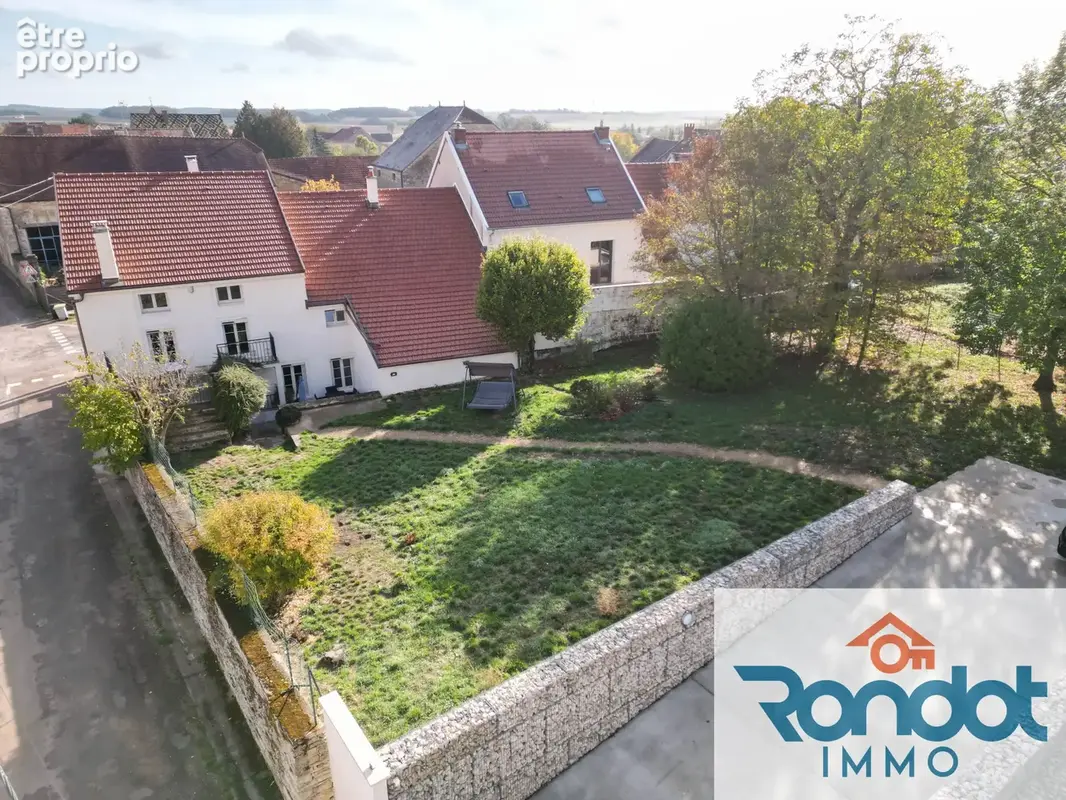 Maison 7 pieces / 5 chambres / environ 182 m2 / parcelle 1305 m2 - photo 1