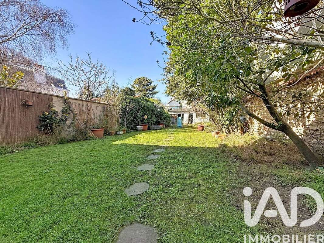 Photo 2 - Maison à SAINT-MAUR-DES-FOSSES