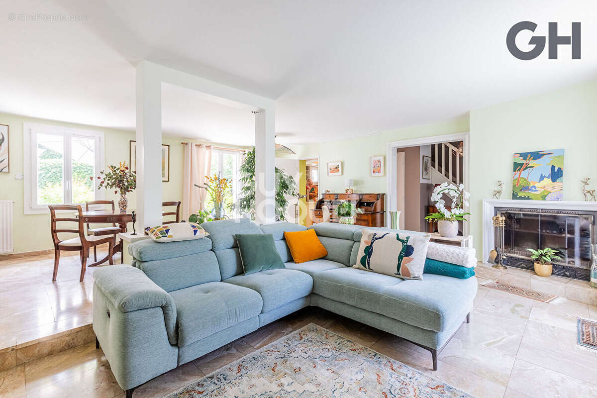 Maison à SOISY-SUR-SEINE