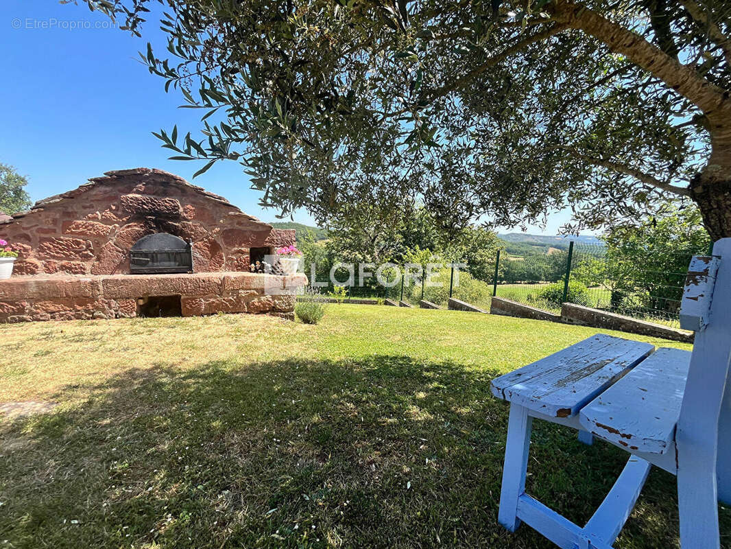 Maison à SAINT-CHRISTOPHE-VALLON