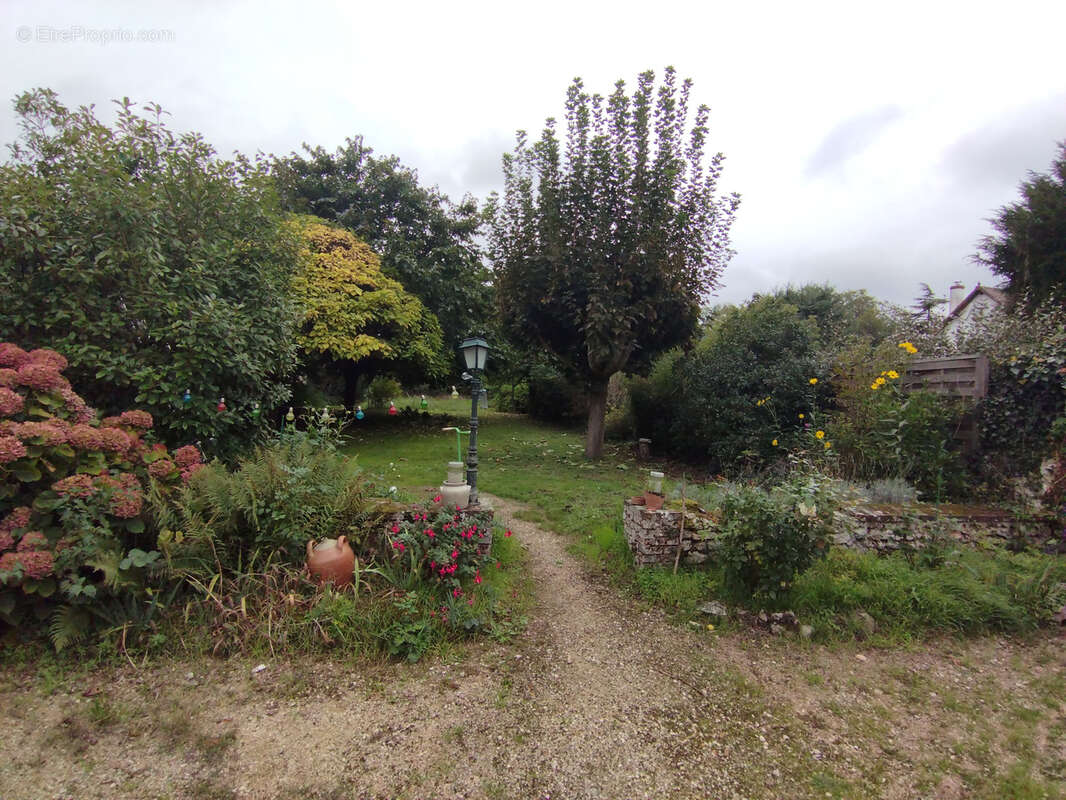 Maison à CLOYES-SUR-LE-LOIR