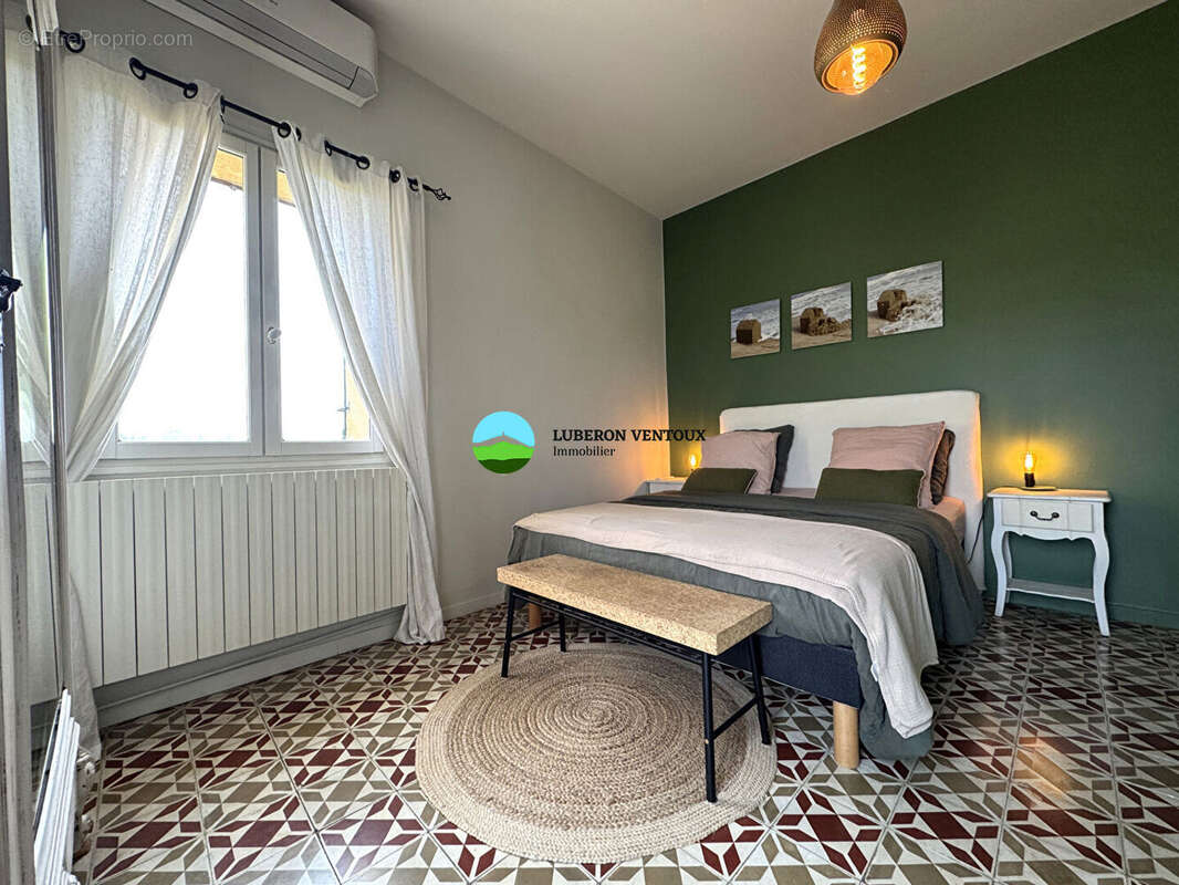 Maison à PERNES-LES-FONTAINES