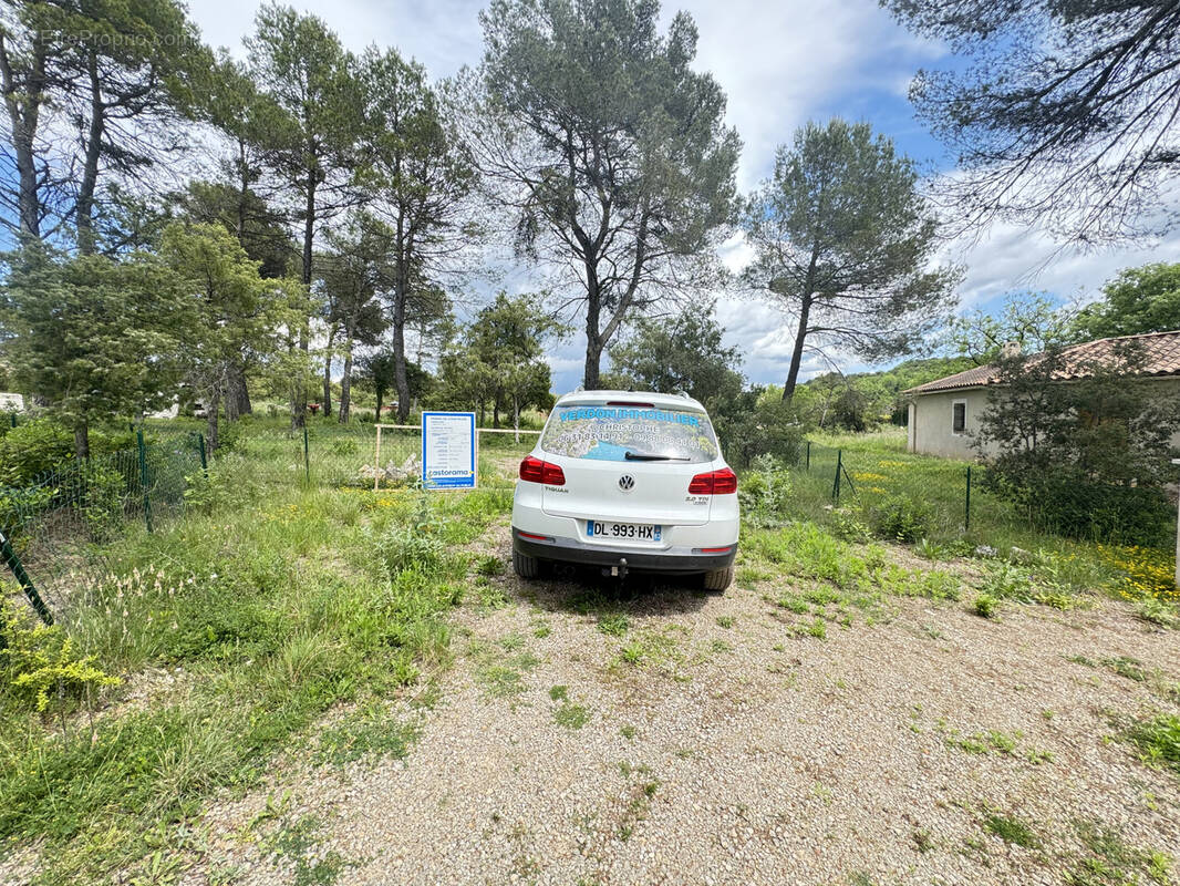 Terrain à FOX-AMPHOUX