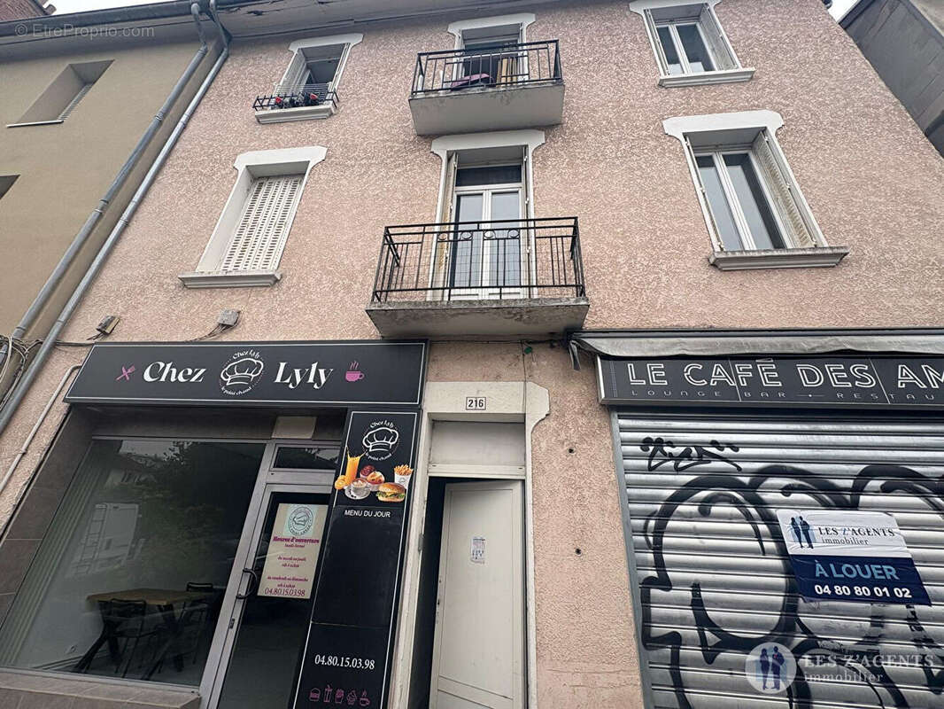 Appartement à SAINT-MARTIN-D'HERES