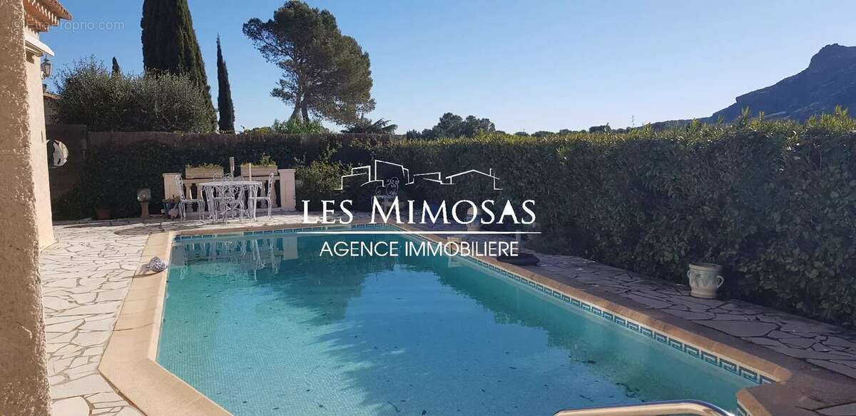 Maison à LE MUY