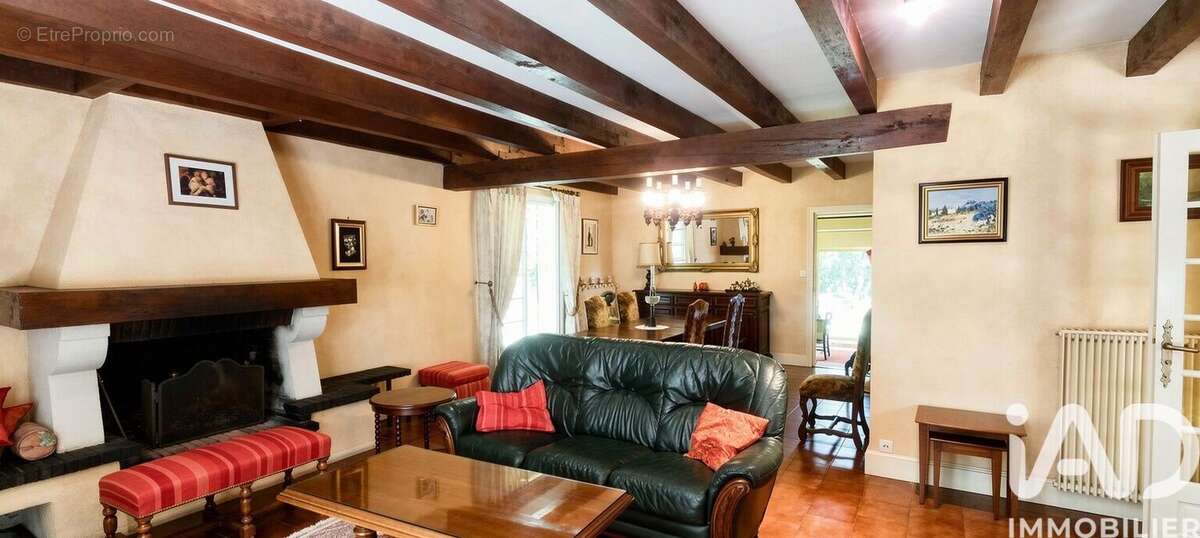 Photo 3 - Maison à SEVRES-ANXAUMONT