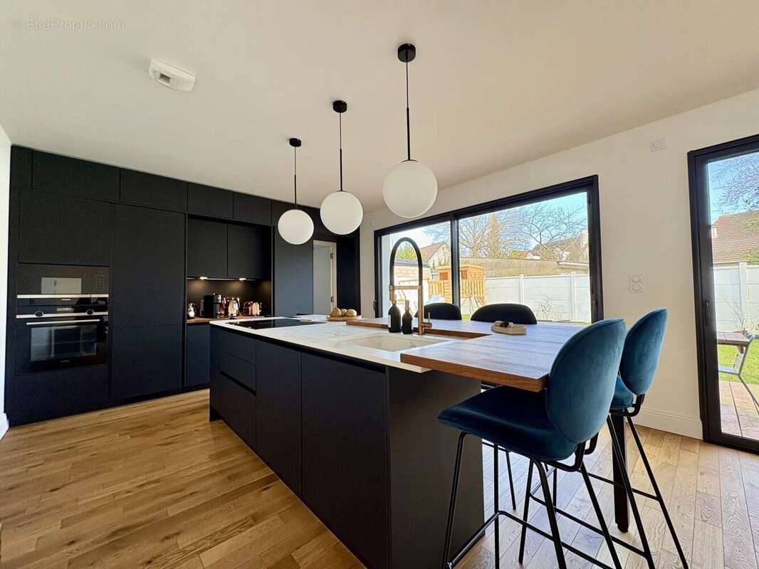 Maison à LE PLESSIS-TREVISE