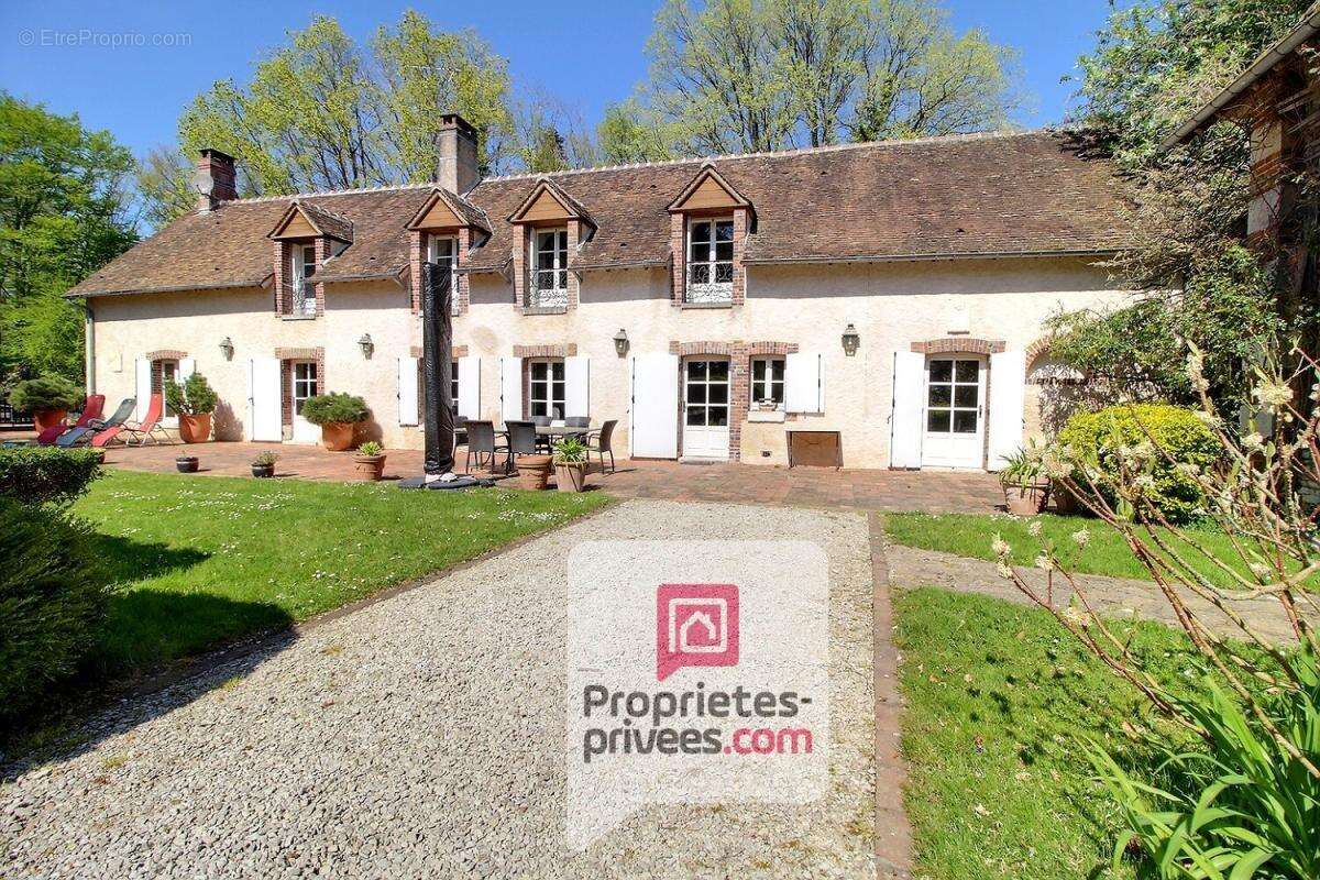 1h30 de paris - spacieuse propriete, dependance, spa et jacuzzi - magnifique parc de 7000 m2 environ - photo 2
