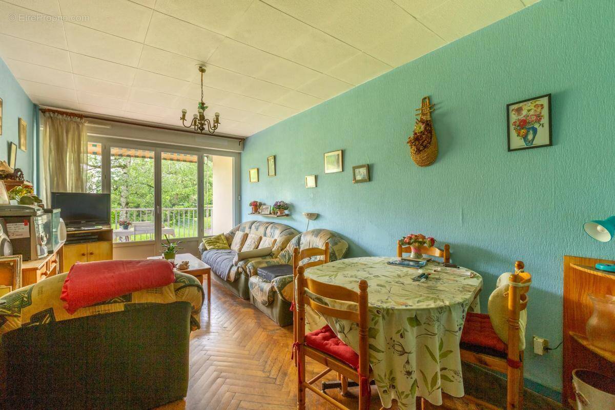 Appartement à SAINTE-FOY-LES-LYON