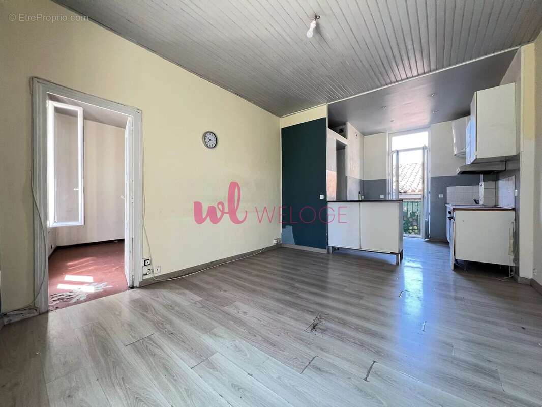 Appartement à MARSEILLE-3E