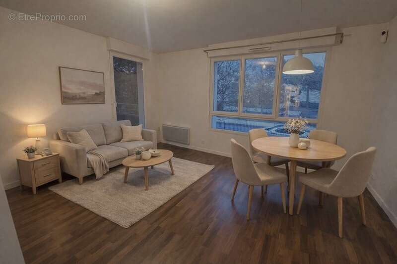 Appartement à SAINT-CYR-SUR-LOIRE