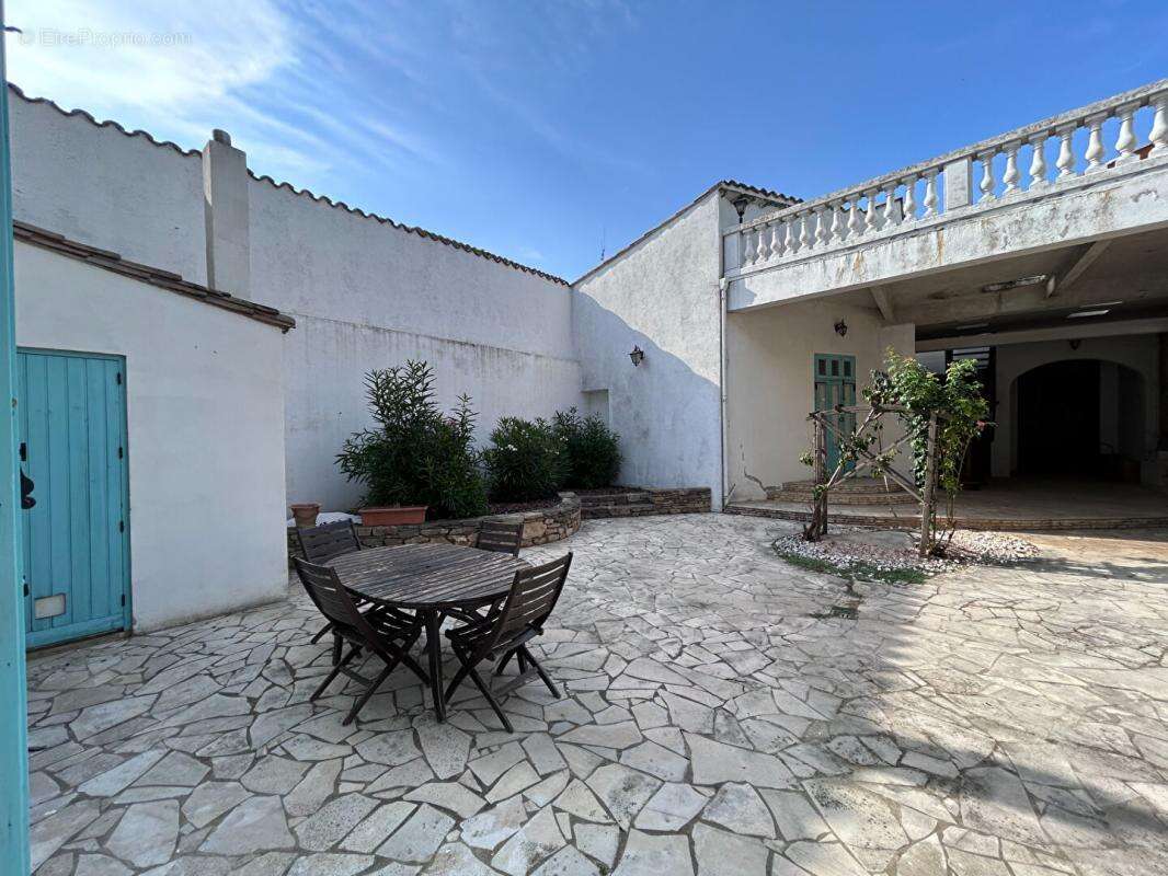 Maison à RIEUX-MINERVOIS