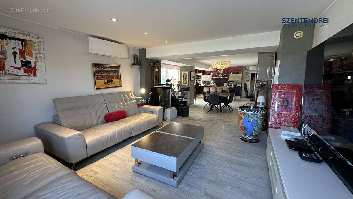 Maison à LUNEL-VIEL