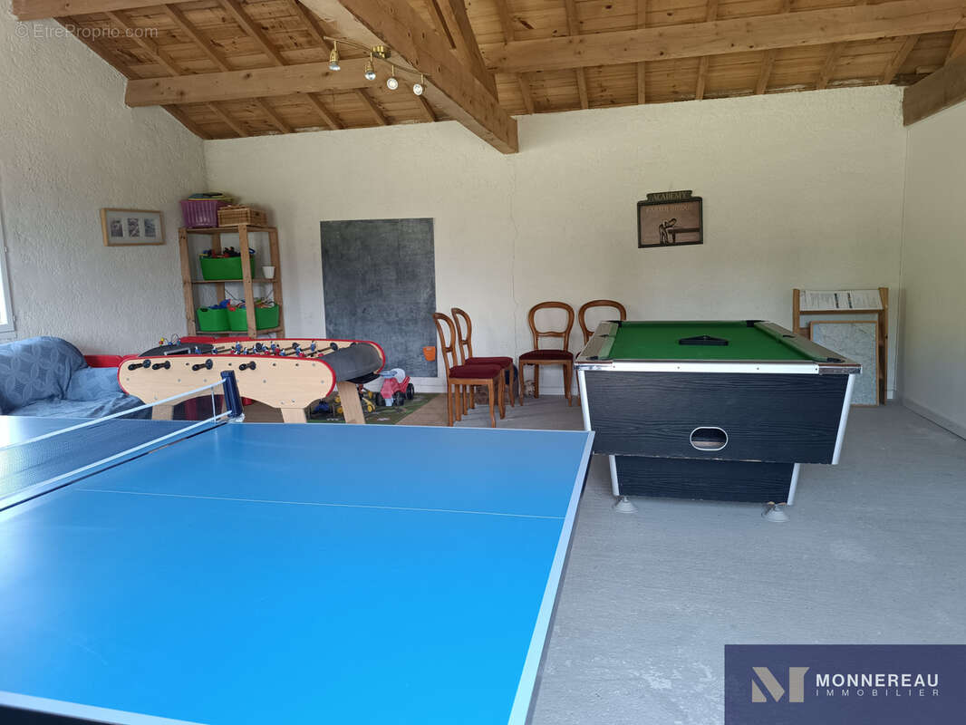 Maison à MORTAGNE-SUR-GIRONDE