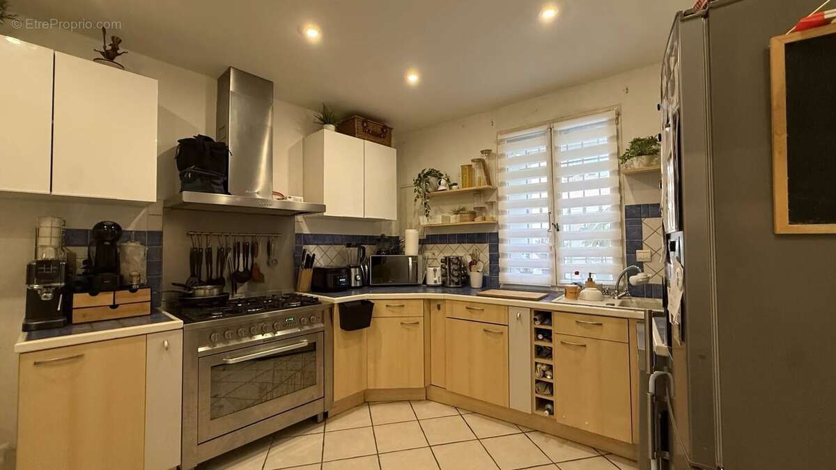Appartement à COLLOBRIERES