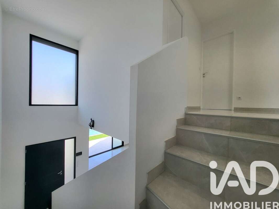 Maison 145 m² à Narbonne  - photo 9