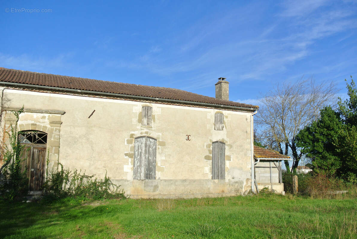 Maison à SAINT-PARDOUX-DU-BREUIL