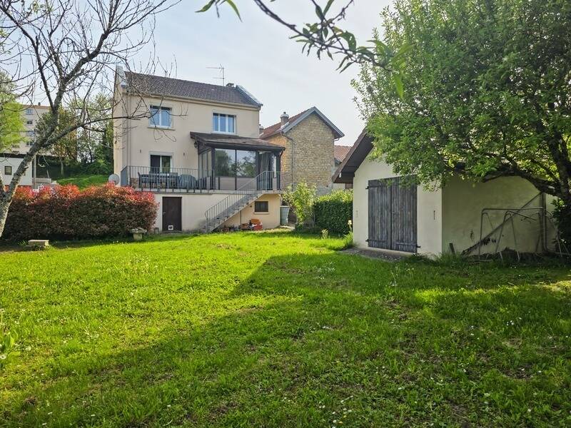 Maison à LONS-LE-SAUNIER