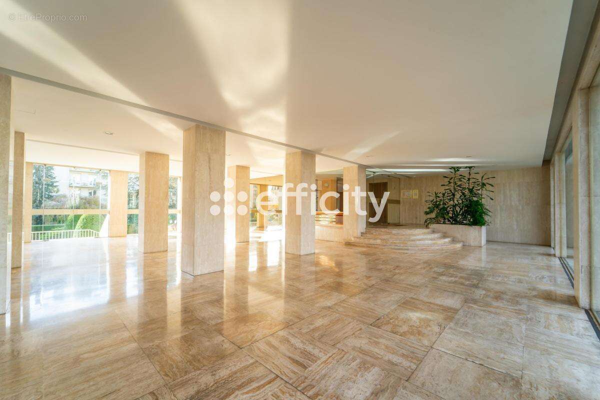 Appartement à VERSAILLES