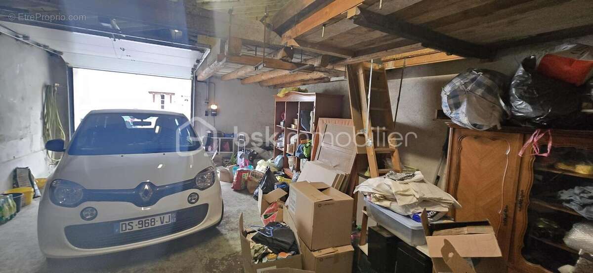 Appartement à SAINT-JEAN-BONNEFONDS