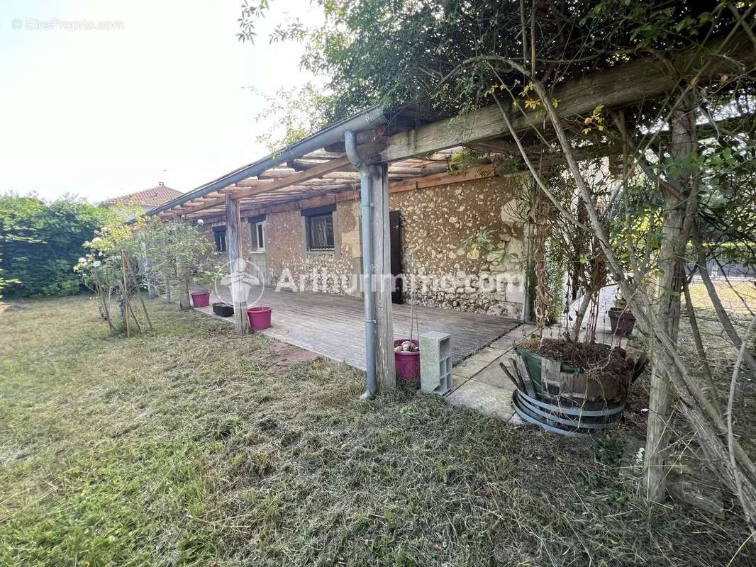 Maison à SAINT-ASTIER