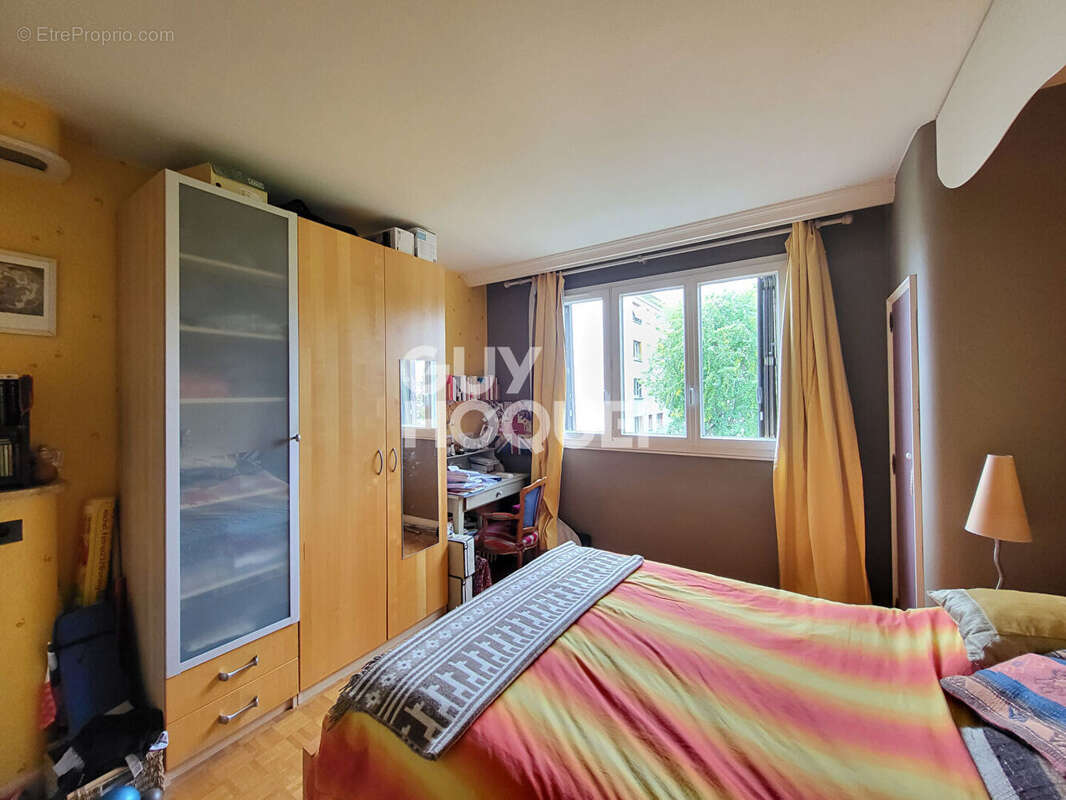 Appartement à LA CELLE-SAINT-CLOUD