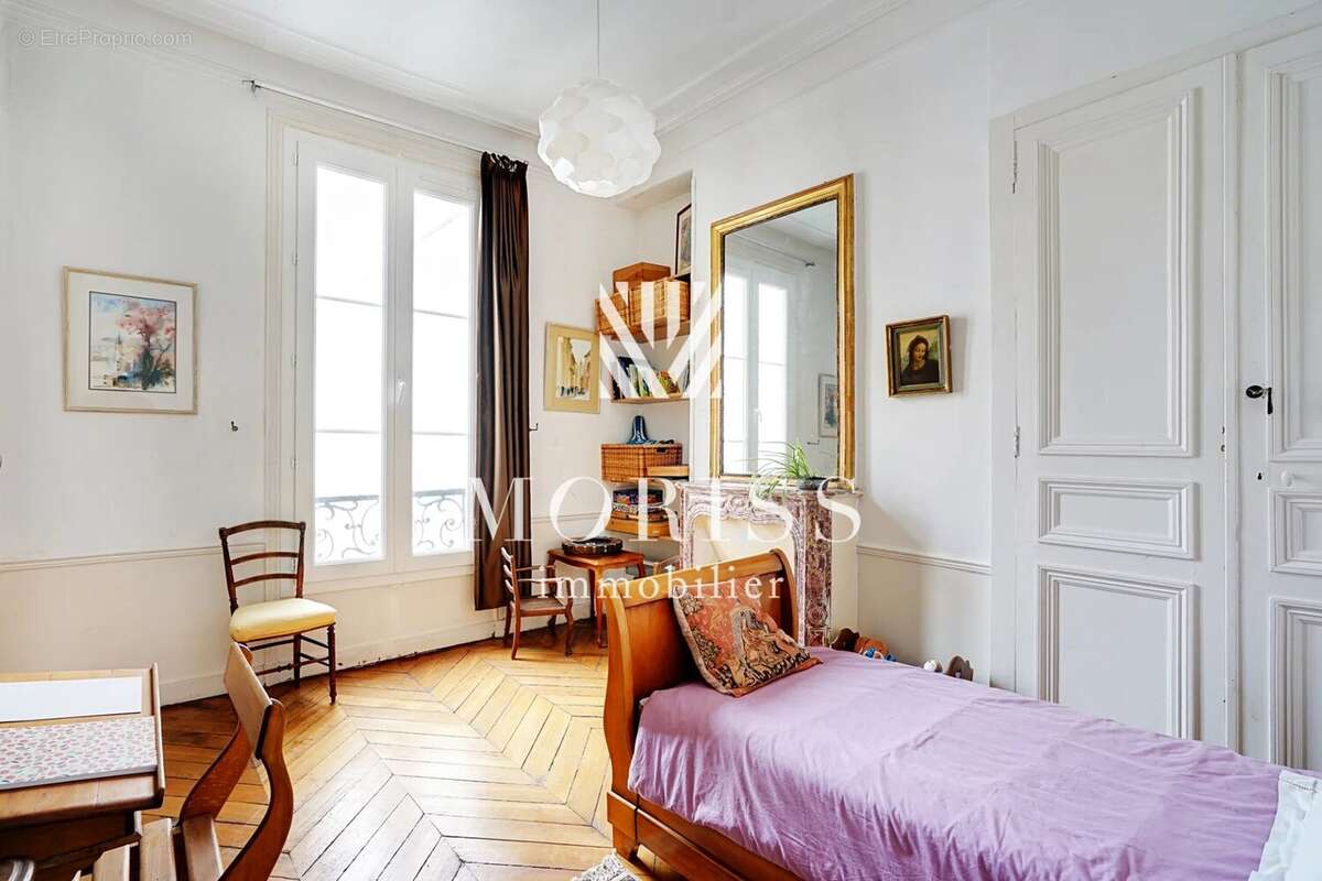 Appartement à PARIS-11E