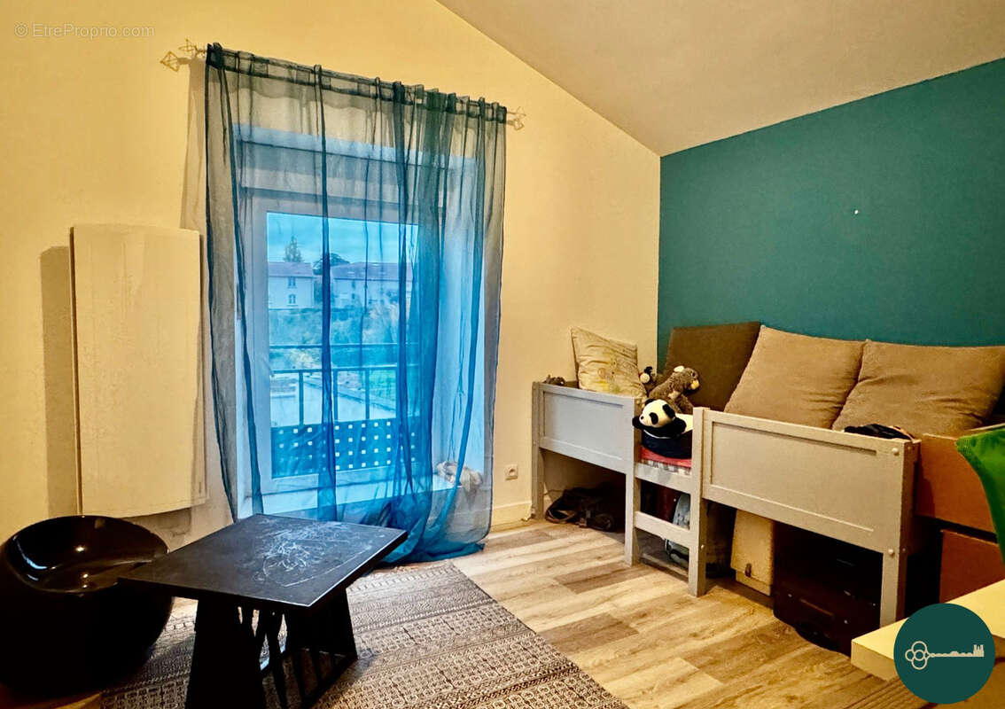 Appartement à MENIL-LA-TOUR