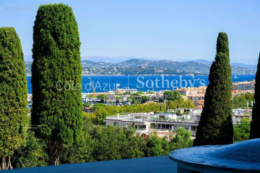 Appartement à SAINT-TROPEZ