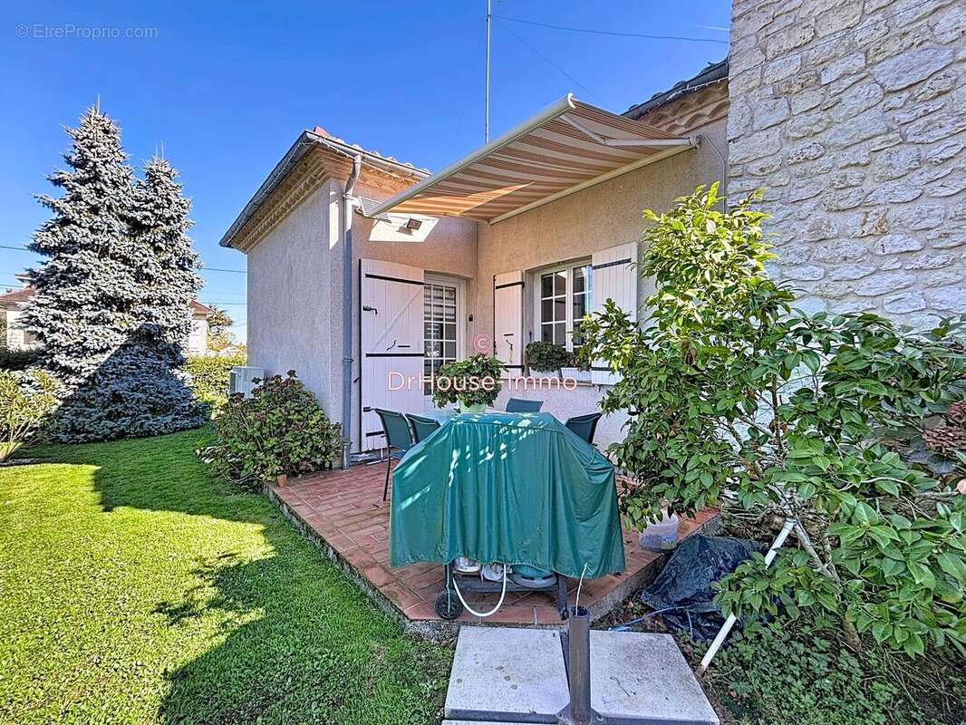 Maison à MONSEMPRON-LIBOS