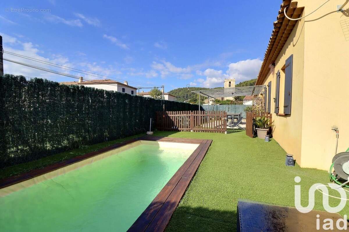 Photo 2 - Maison à SIGNES