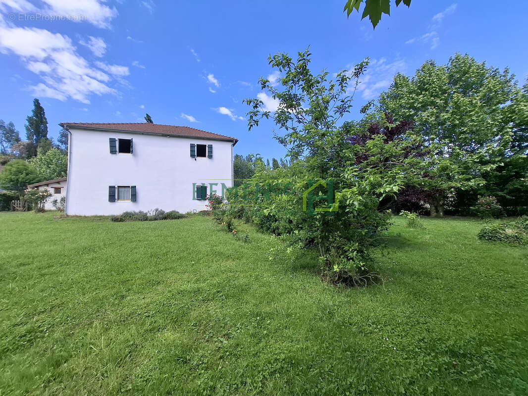 Maison à VIODOS-ABENSE-DE-BAS