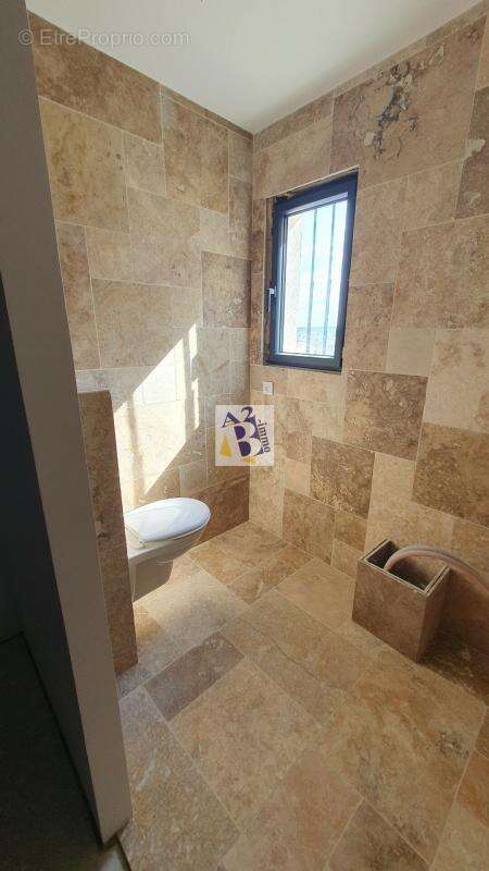 Maison à RUELLE-SUR-TOUVRE