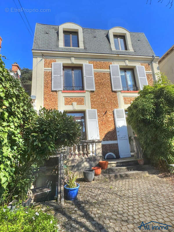 Maison à SUCY-EN-BRIE