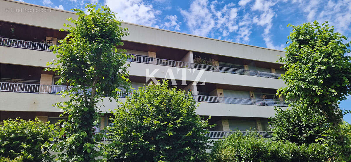 Appartement à GARCHES