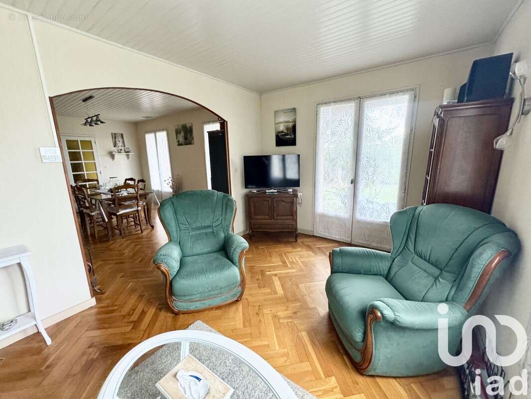 Photo 7 - Maison à CHAMPAGNE-VIGNY