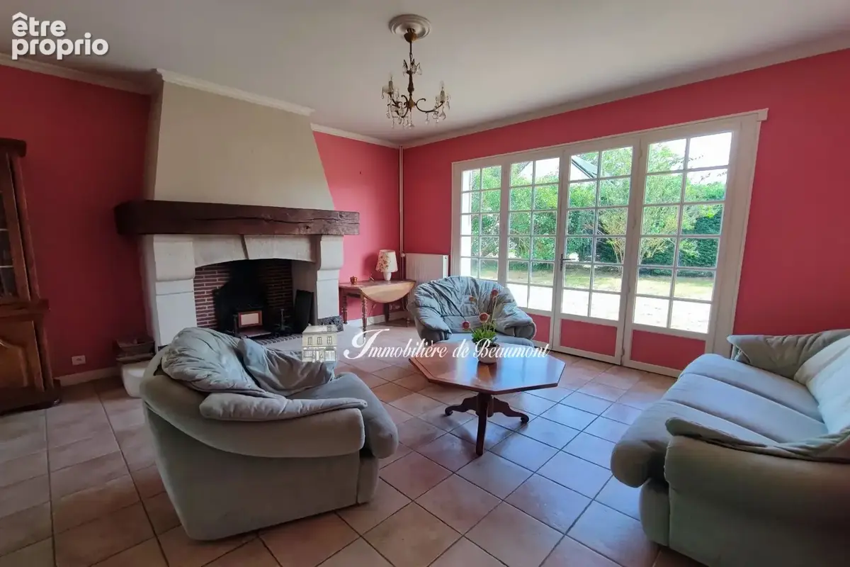 Maison 202 m² à Beaumont-Le-Roger  - photo 2
