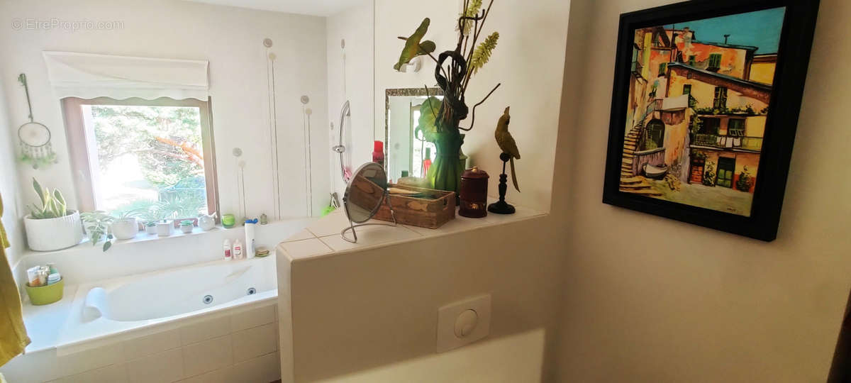 Maison à VILLECROZE