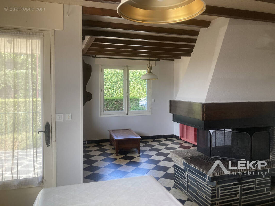 Maison à SAINT-MALO-DU-BOIS