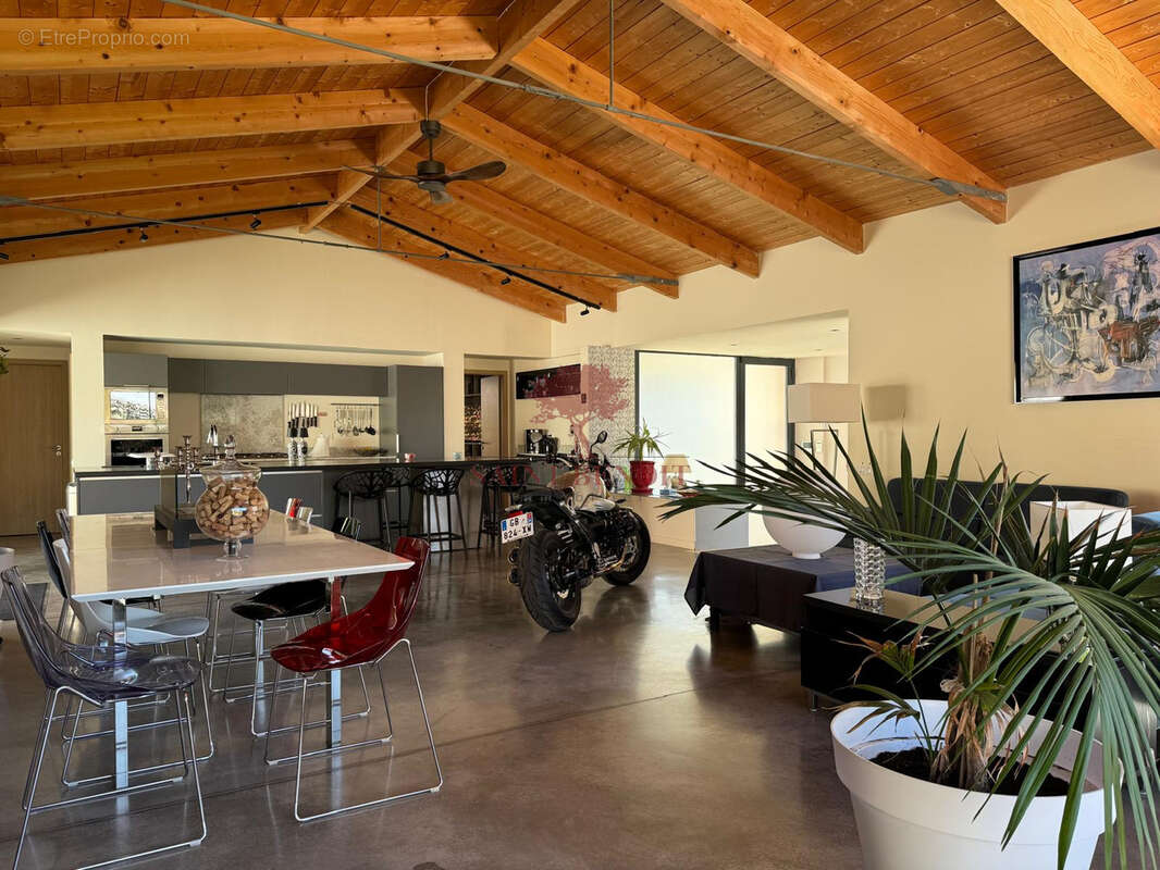 Maison à CLERMONT-L'HERAULT