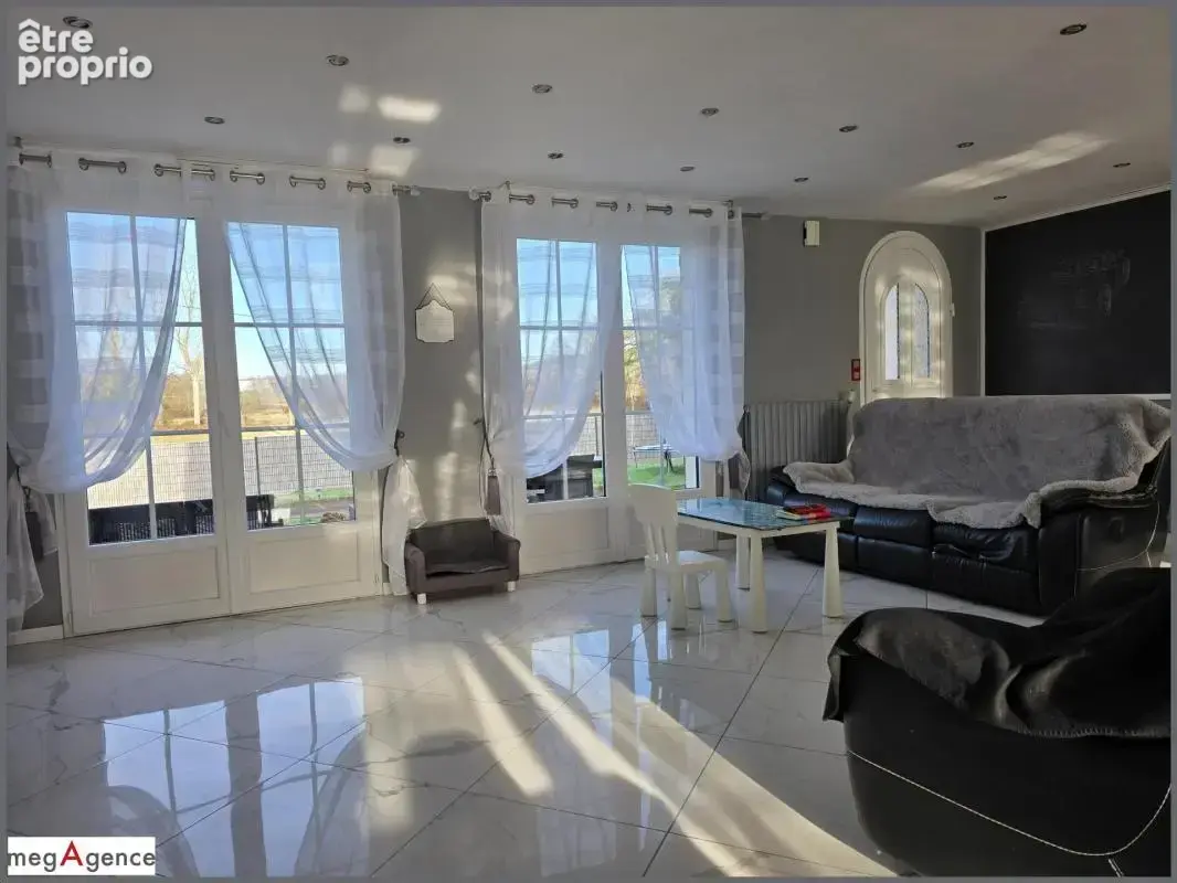 Maison 237 m² , 8 pièces avec logement indépendant – Terrain 3 000 m² - photo 2