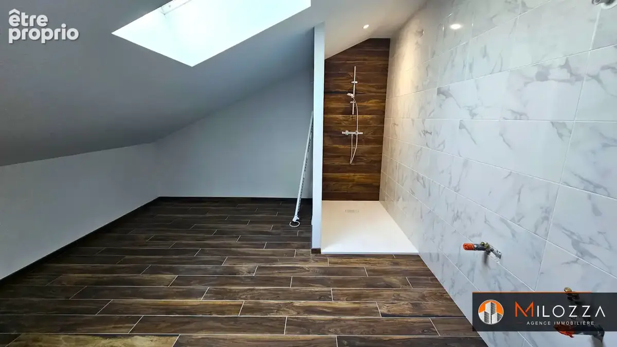 Maison rénovée DPE A, 4 chambres + bureau, terrain 1 809 m², SQF centre - photo 7