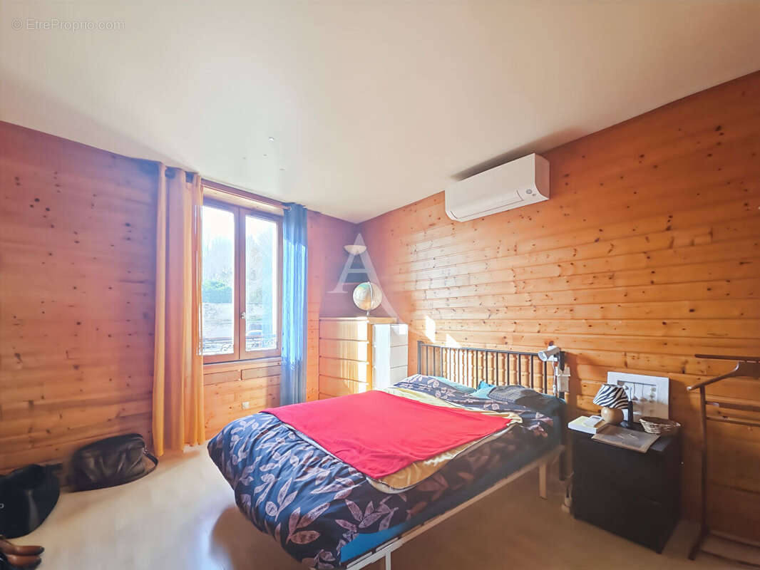 Maison à OINVILLE-SUR-MONTCIENT