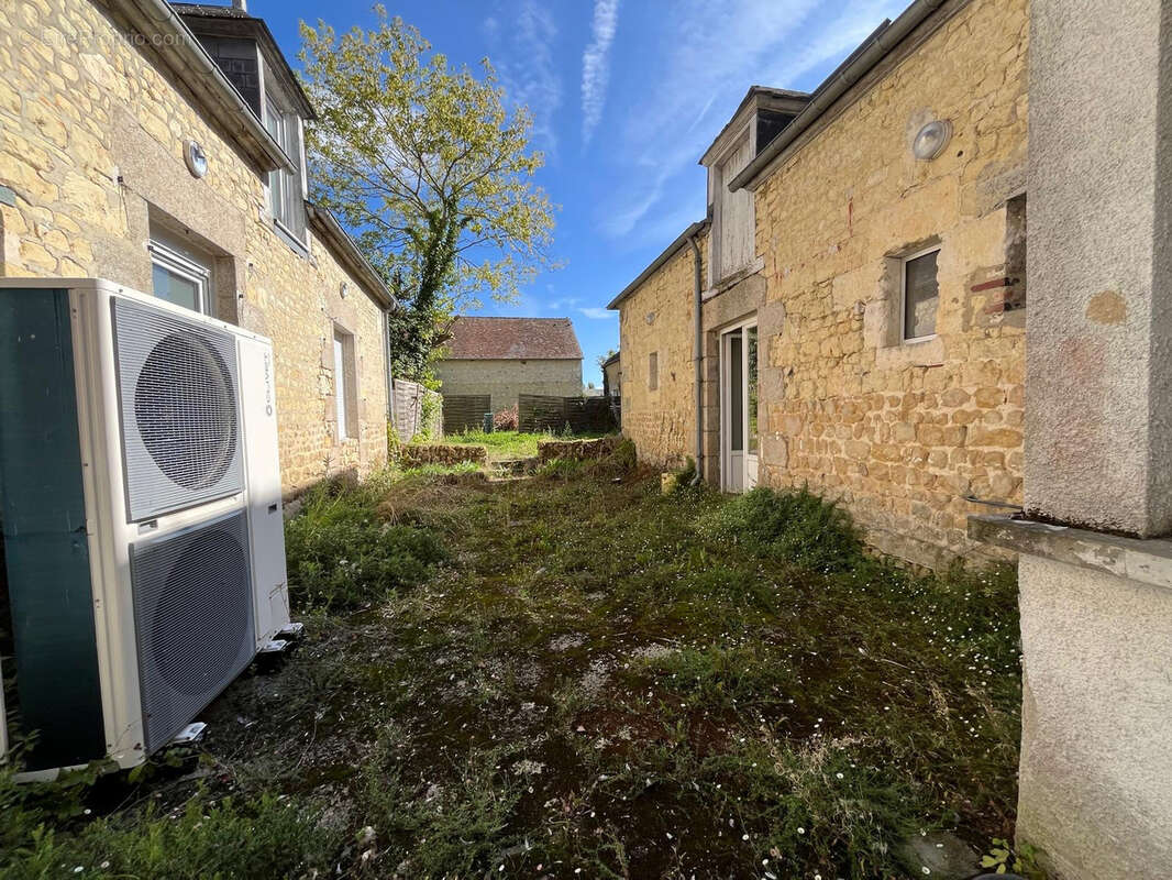 Appartement à LE MELE-SUR-SARTHE