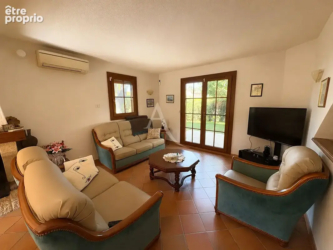 Maison familiale de 110 m² avec 4 chambres et beau terrain de 445 m² - photo 7